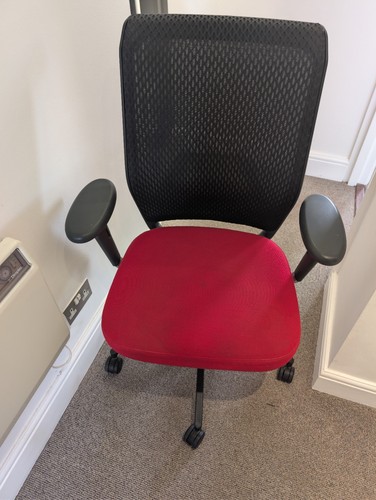 Vitra mesh office chair - mesh, in